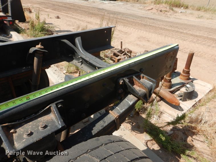 image for item HC9120 2013 Ford F750 Super Duty  truck cab and chassis