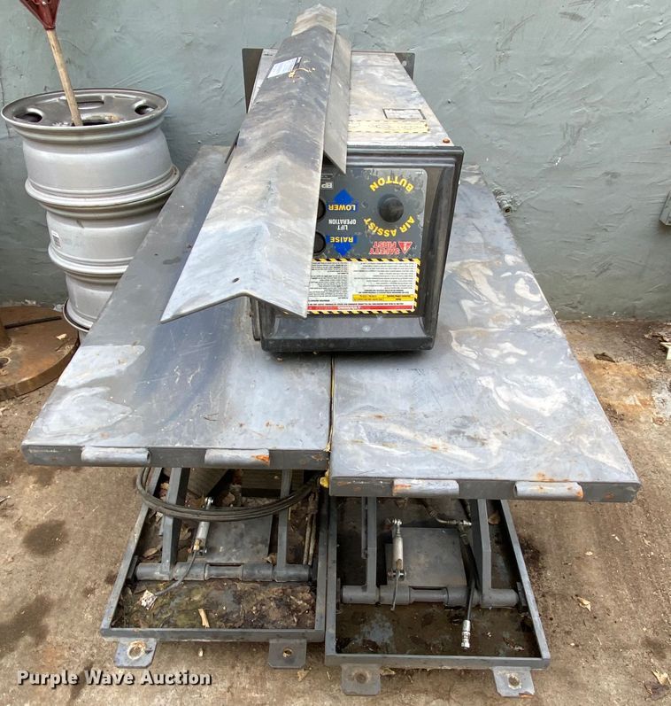 image for item HE9791 Bend Pak MDS-6K automotive lift