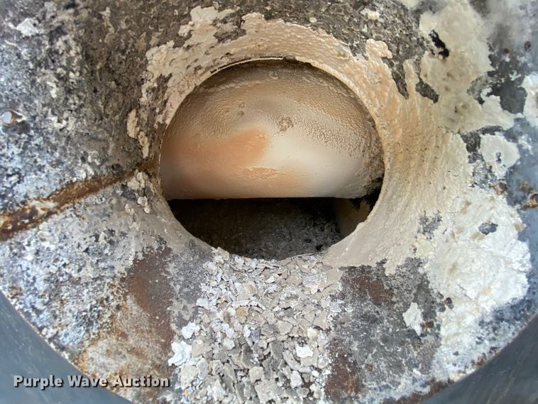 image for item HE9792 1991 Shenandoah Horizon 200 oil burning furnace