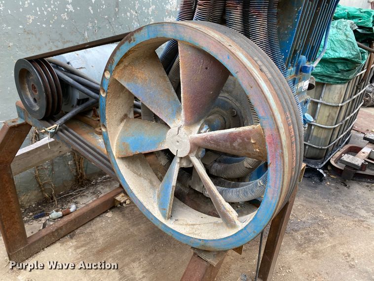 image for item HE9794 Quincy 370 air compressor