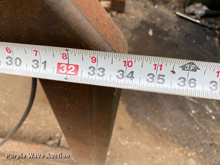 image for item HE9794 Quincy 370 air compressor