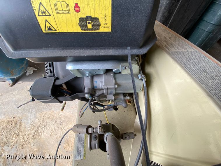 image for item HE9796 Ingersoll Rand 2475 air compressor