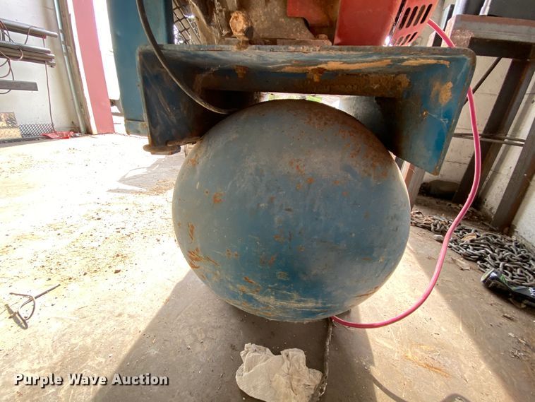 image for item HE9797 Engle WU air compressor