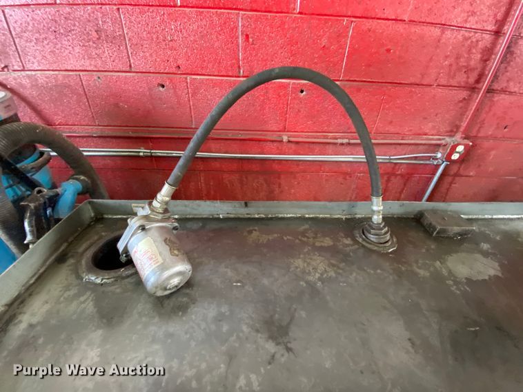 image for item HE9798 1991 Shenandoah Horizon 315 oil burning furnace