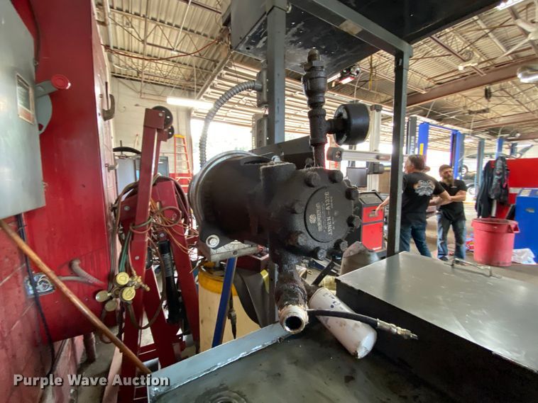 image for item HE9798 1991 Shenandoah Horizon 315 oil burning furnace