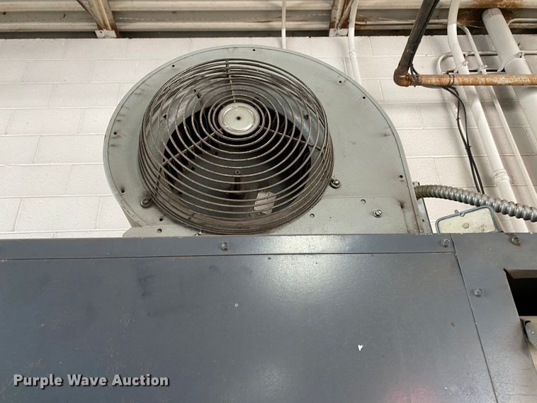 image for item HE9798 1991 Shenandoah Horizon 315 oil burning furnace