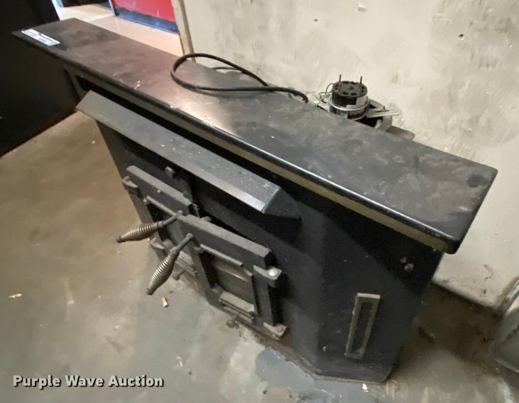 image for item HE9800 Wood stove insert