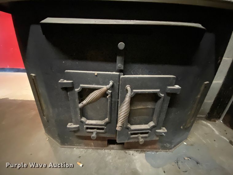 image for item HE9800 Wood stove insert