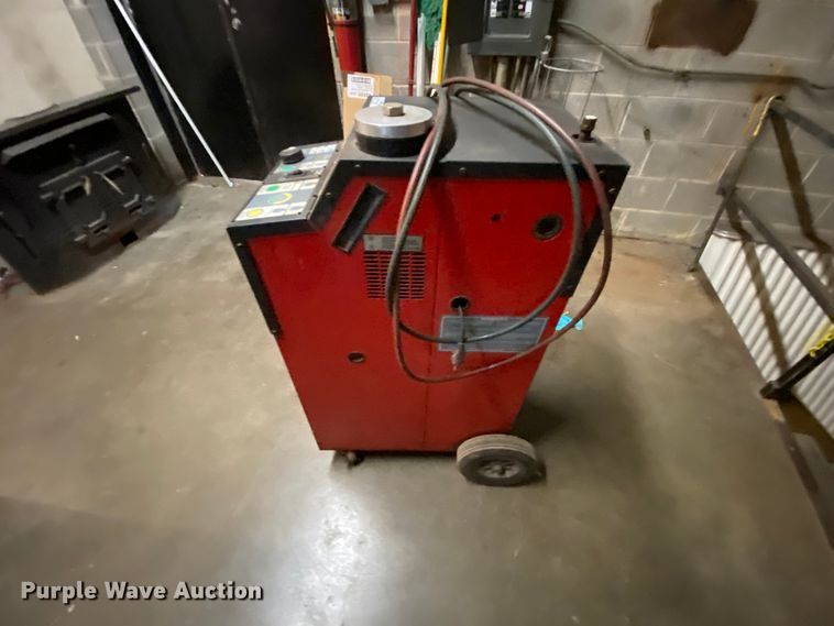 image for item HE9801 White Industries E134A refrigerant recycler