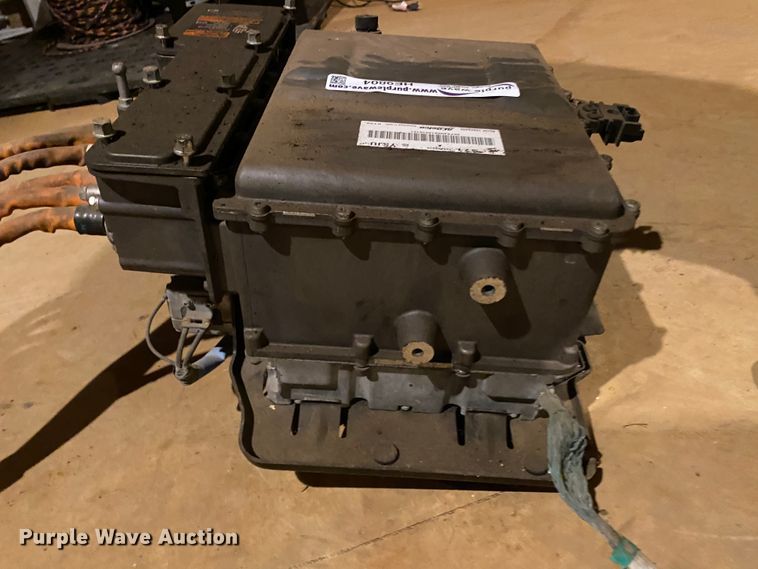 image for item HE9804 Power inverter