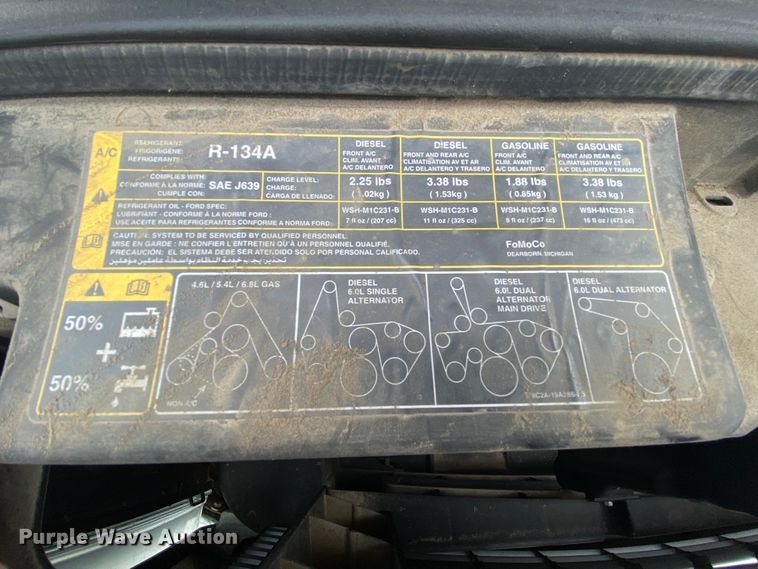 image for item HE9810 2008 Ford E350 Super Duty  shuttle bus