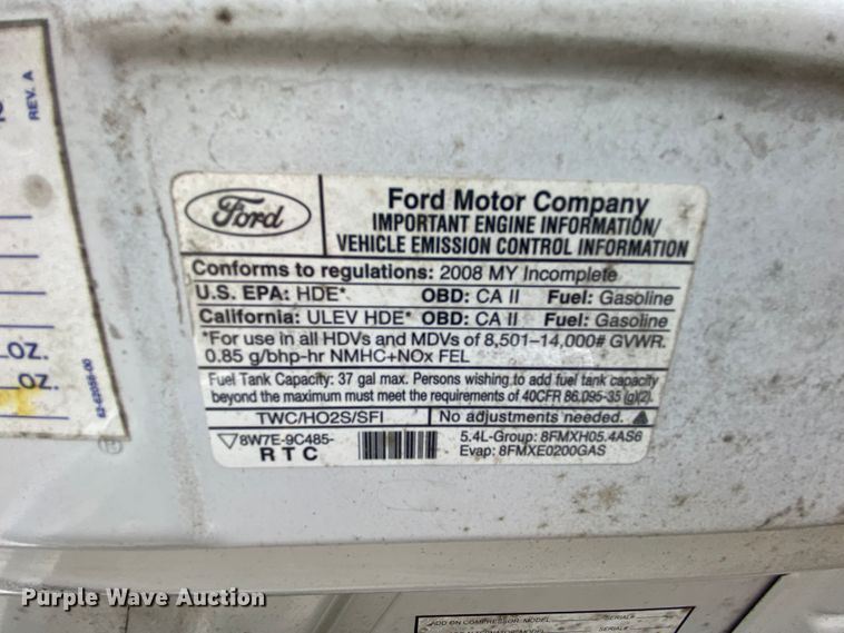 image for item HE9810 2008 Ford E350 Super Duty  shuttle bus