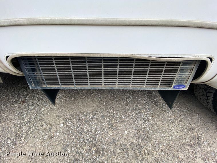 image for item HE9810 2008 Ford E350 Super Duty  shuttle bus