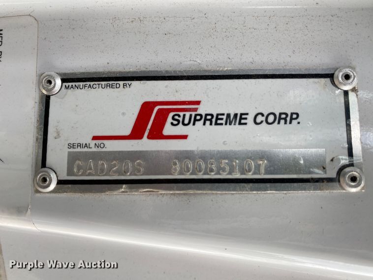 image for item HE9810 2008 Ford E350 Super Duty  shuttle bus