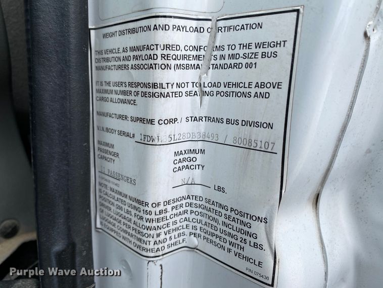 image for item HE9810 2008 Ford E350 Super Duty  shuttle bus