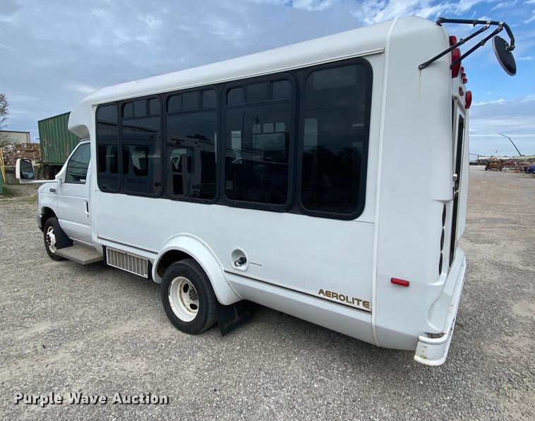 image for item HE9811 2012 Ford E350 Super Duty  El Dorado shuttle bus