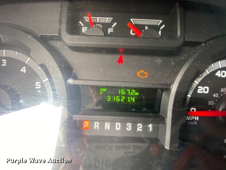 image for item HE9811 2012 Ford E350 Super Duty  El Dorado shuttle bus