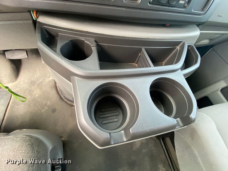 image for item HE9811 2012 Ford E350 Super Duty  El Dorado shuttle bus