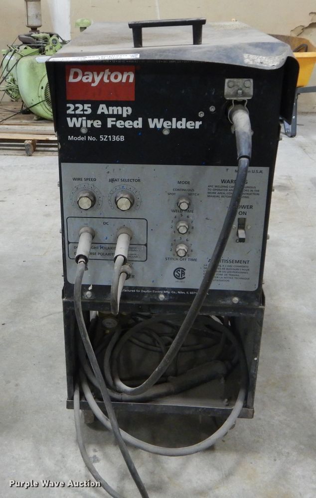 image for item HF9022 Dayton 5Z136B wire feed welder