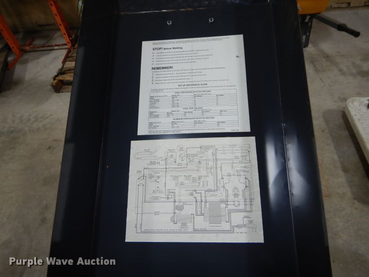 image for item HF9022 Dayton 5Z136B wire feed welder