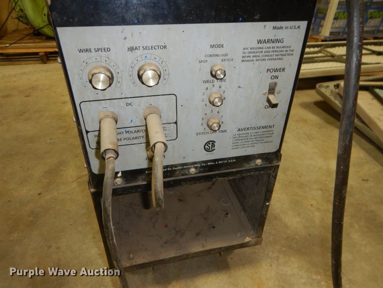 image for item HF9022 Dayton 5Z136B wire feed welder