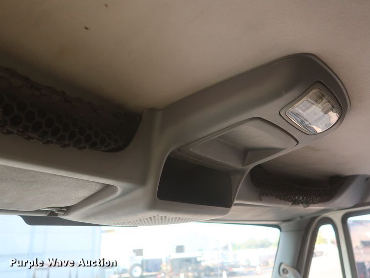 image for item HJ9401 2004 International 4300  flatbed truck