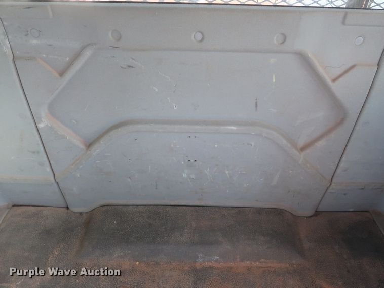 image for item HJ9401 2004 International 4300  flatbed truck