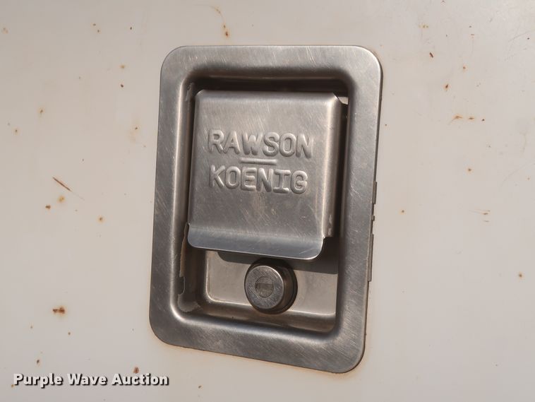 image for item HJ9401 2004 International 4300  flatbed truck