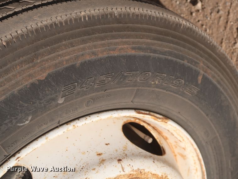 image for item HJ9401 2004 International 4300  flatbed truck