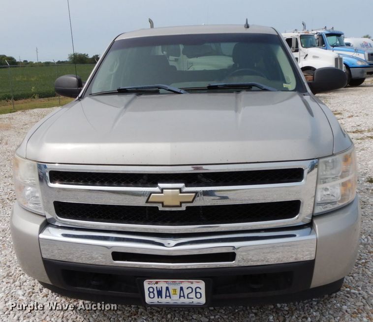 image for item HJ9681 2009 Chevrolet Silverado 1500  Crew Cab pickup truck