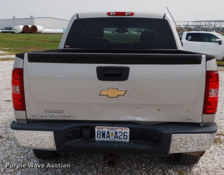 image for item HJ9681 2009 Chevrolet Silverado 1500  Crew Cab pickup truck