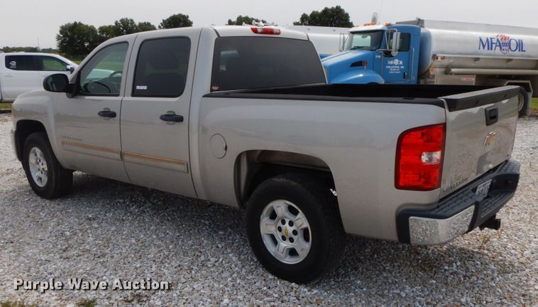 image for item HJ9681 2009 Chevrolet Silverado 1500  Crew Cab pickup truck