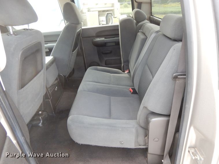 image for item HJ9681 2009 Chevrolet Silverado 1500  Crew Cab pickup truck