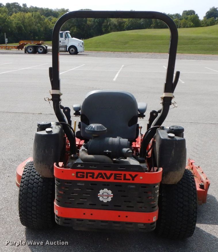 image for item HJ9682 2014 Gravely Pro Turn 472 ZTR lawn mower