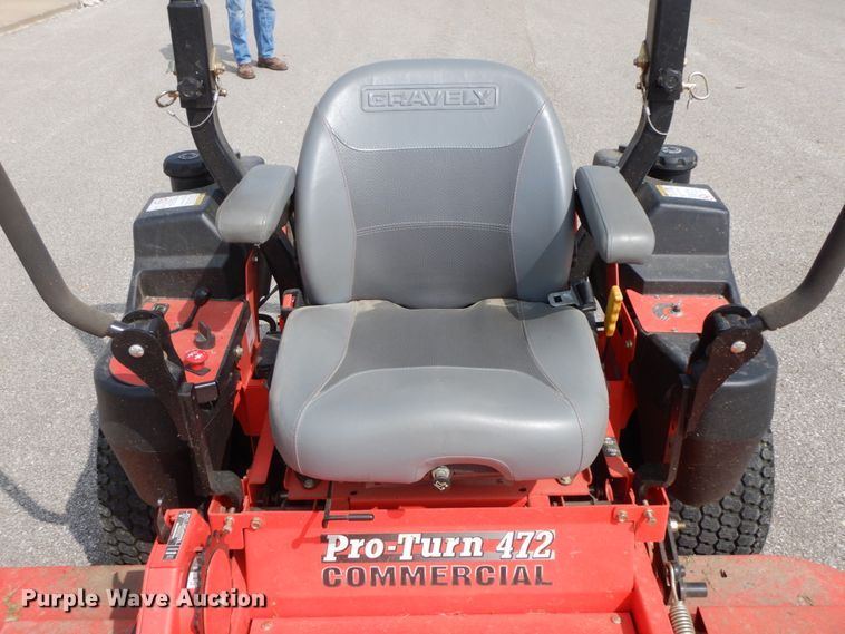 image for item HJ9682 2014 Gravely Pro Turn 472 ZTR lawn mower