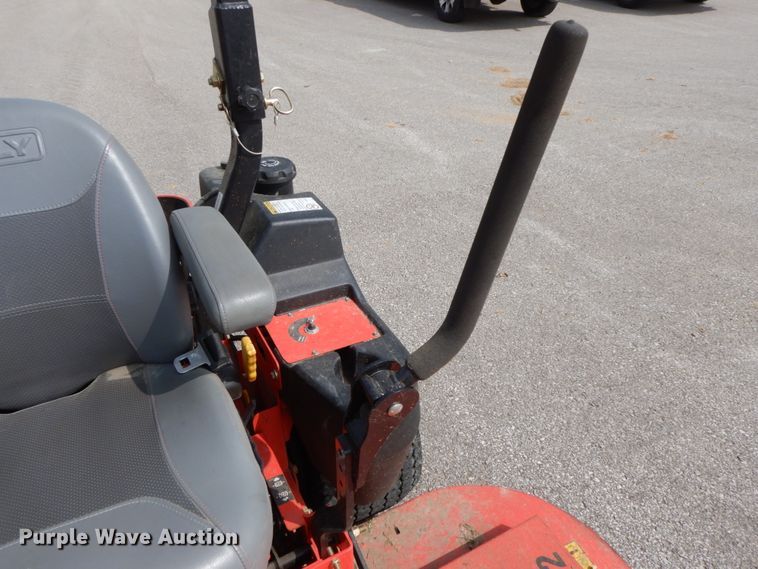 image for item HJ9682 2014 Gravely Pro Turn 472 ZTR lawn mower