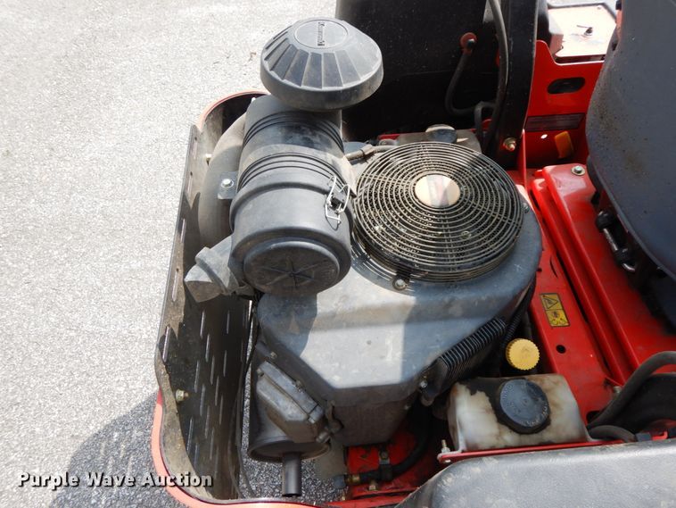 image for item HJ9682 2014 Gravely Pro Turn 472 ZTR lawn mower