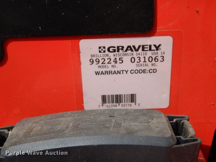 image for item HJ9682 2014 Gravely Pro Turn 472 ZTR lawn mower