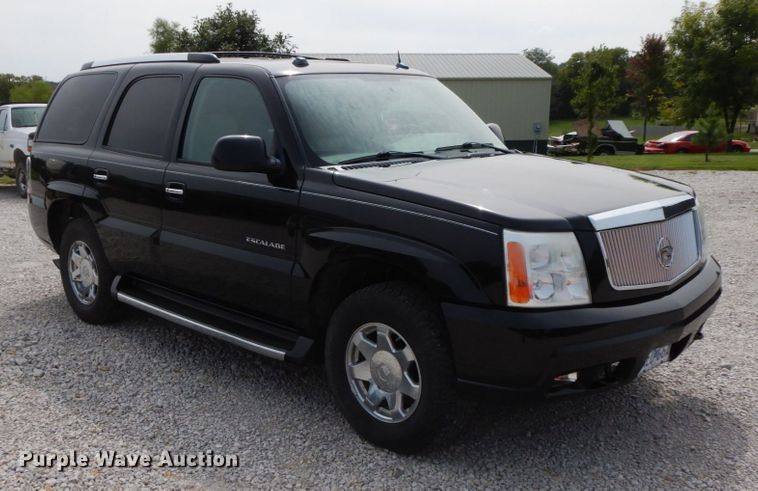 image for item HJ9686 2004 Cadillac Escalade  SUV