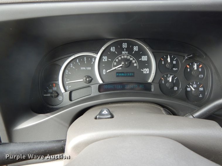 image for item HJ9686 2004 Cadillac Escalade  SUV