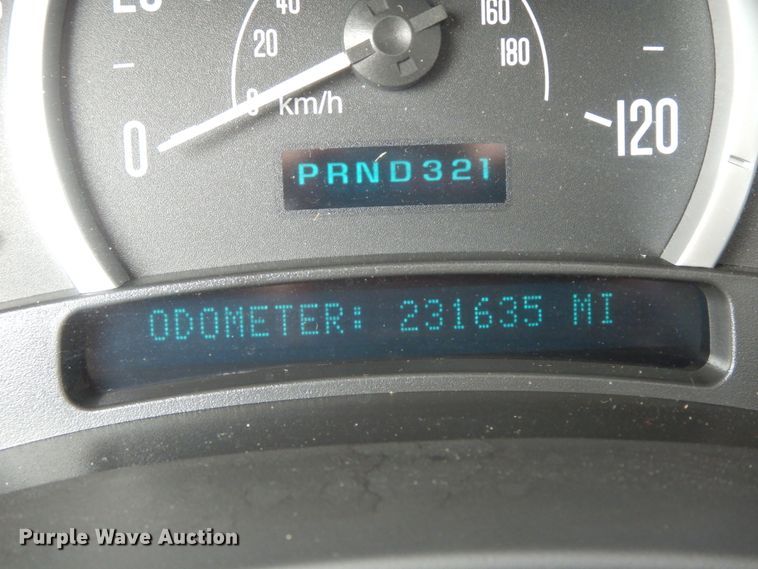 image for item HJ9686 2004 Cadillac Escalade  SUV