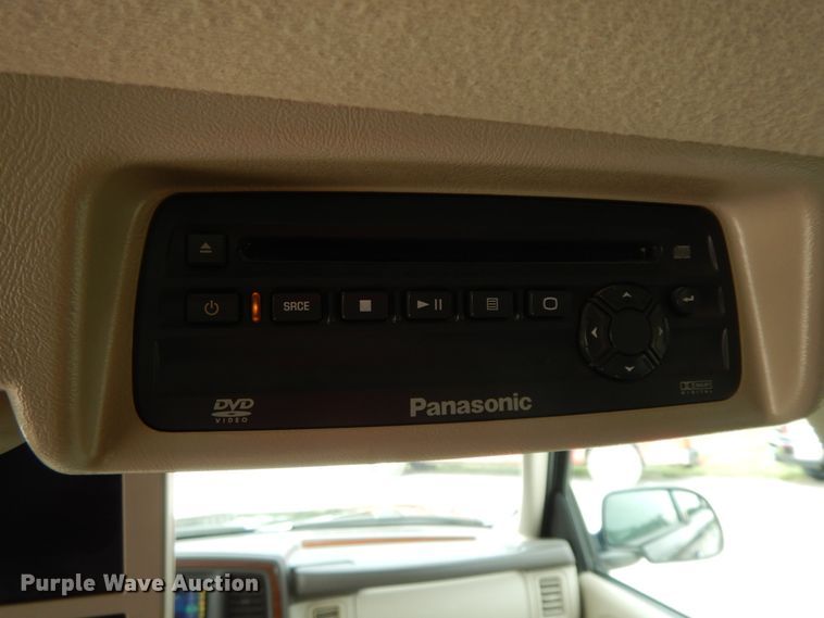 image for item HJ9686 2004 Cadillac Escalade  SUV