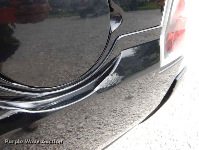 image for item HJ9686 2004 Cadillac Escalade  SUV