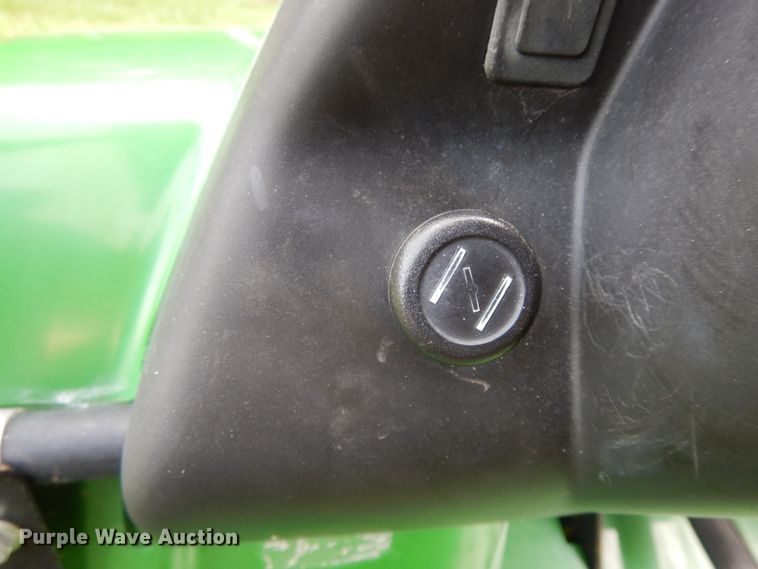 image for item HJ9688 2010 John Deere Gator CX  utility vehicle