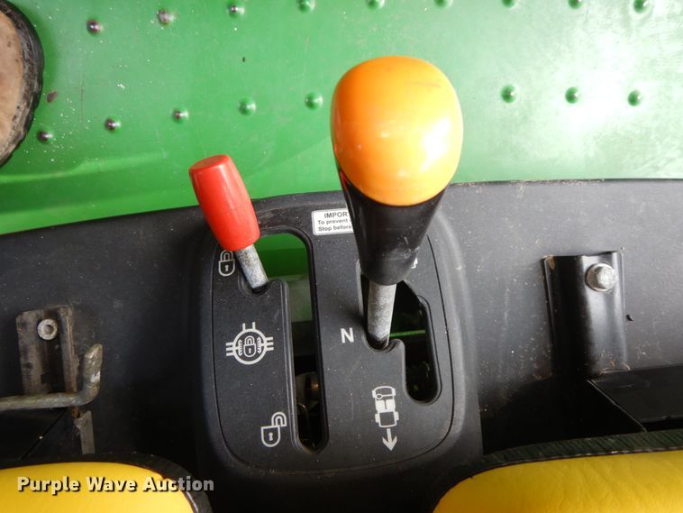 image for item HJ9688 2010 John Deere Gator CX  utility vehicle