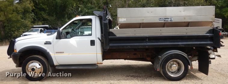 image for item HN9272 2003 Ford F450 Super Duty  dump truck