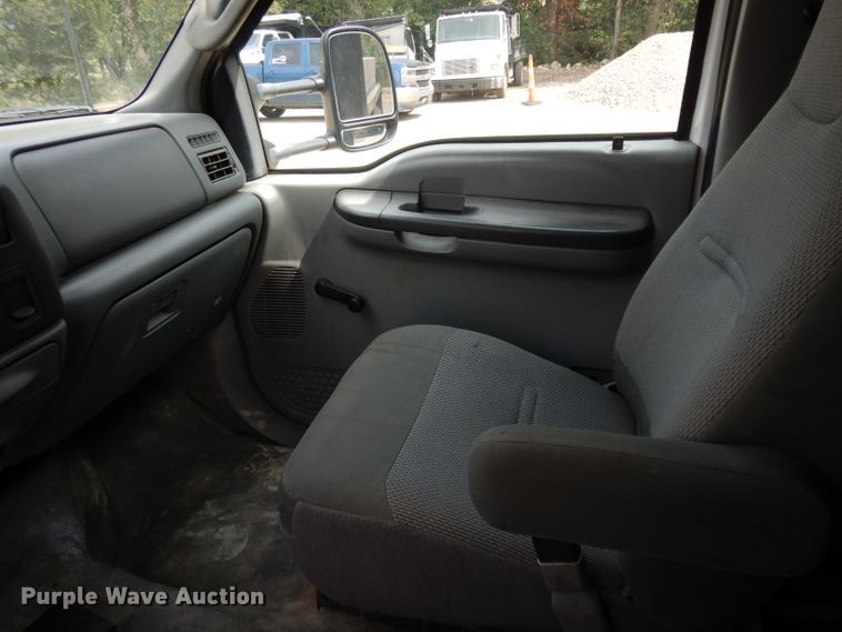 image for item HN9272 2003 Ford F450 Super Duty  dump truck