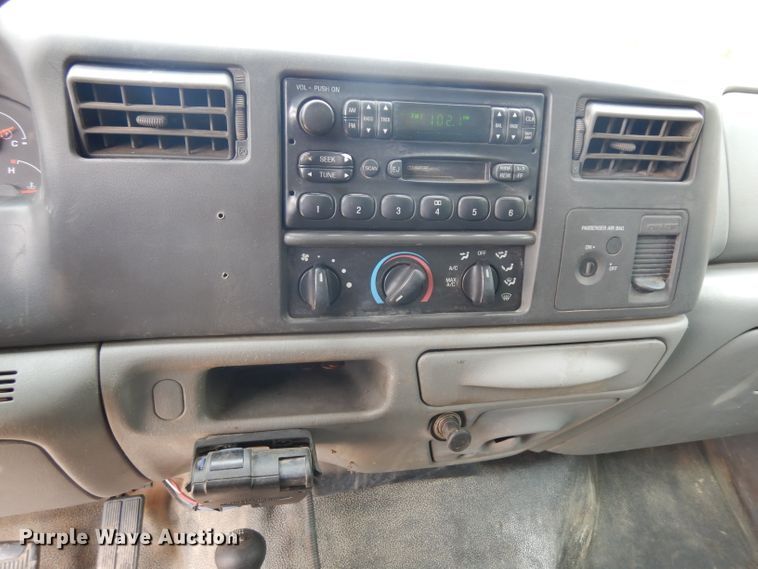 image for item HN9272 2003 Ford F450 Super Duty  dump truck