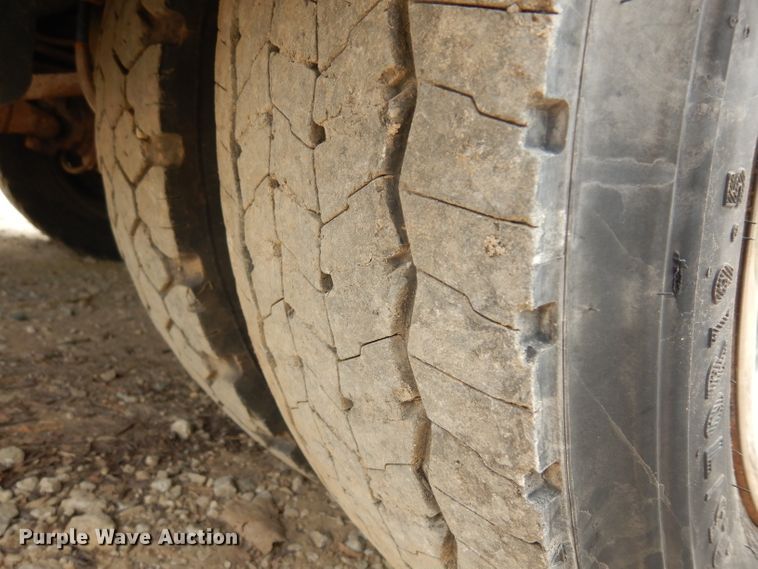 image for item HN9272 2003 Ford F450 Super Duty  dump truck