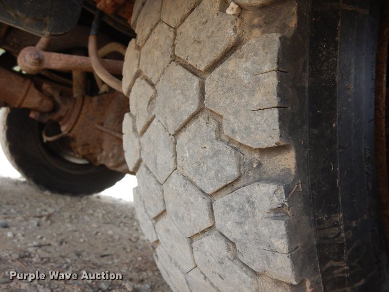 image for item HN9272 2003 Ford F450 Super Duty  dump truck